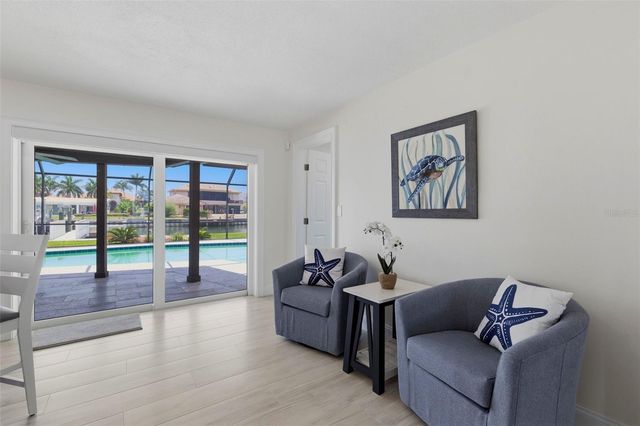 1974 HAWAII AVENUE NE, St Petersburg, FL 33703