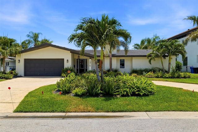 1974 HAWAII AVENUE NE, St Petersburg, FL 33703