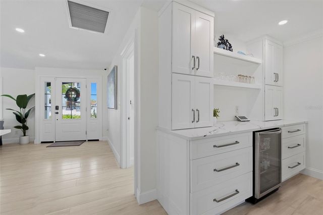 1974 HAWAII AVENUE NE, St Petersburg, FL 33703