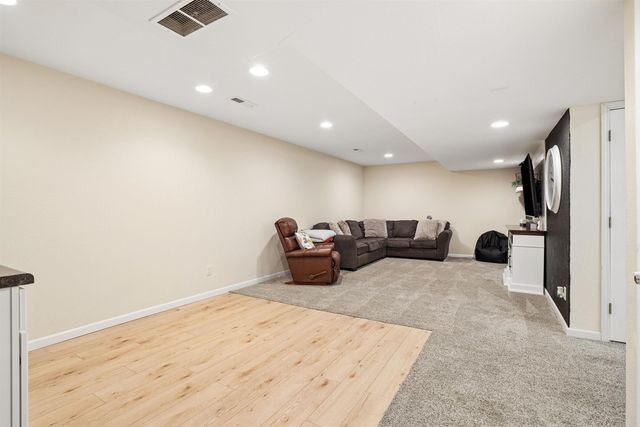 1409 Springbrook Drive, Cedar Falls, IA 50613