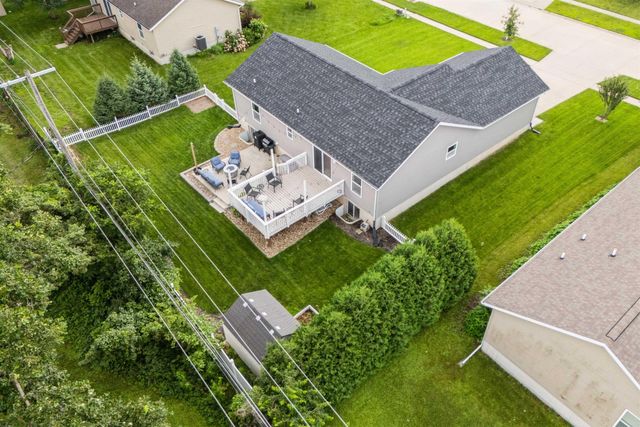 1409 Springbrook Drive, Cedar Falls, IA 50613