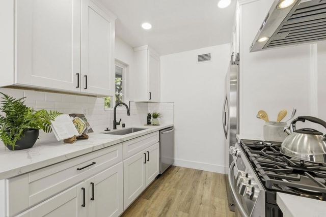 9633 Lutheran Way, Santee, CA 92071
