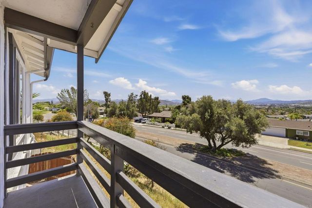 9633 Lutheran Way, Santee, CA 92071