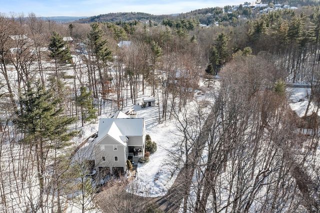 245 Granite St, Leominster, MA 01453