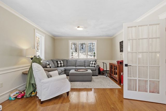 245 Granite St, Leominster, MA 01453