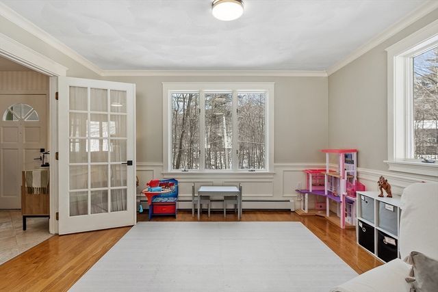 245 Granite St, Leominster, MA 01453