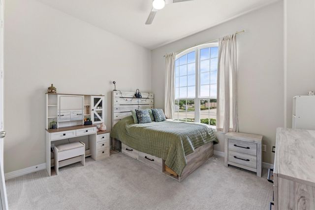 12616 Playa Cove Lane, Texas City, TX 77568
