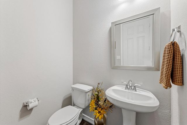 12616 Playa Cove Lane, Texas City, TX 77568