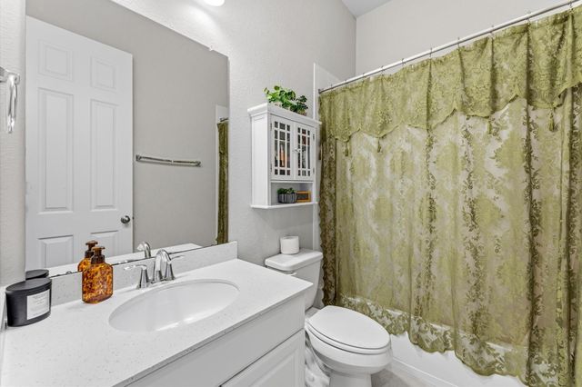 12616 Playa Cove Lane, Texas City, TX 77568