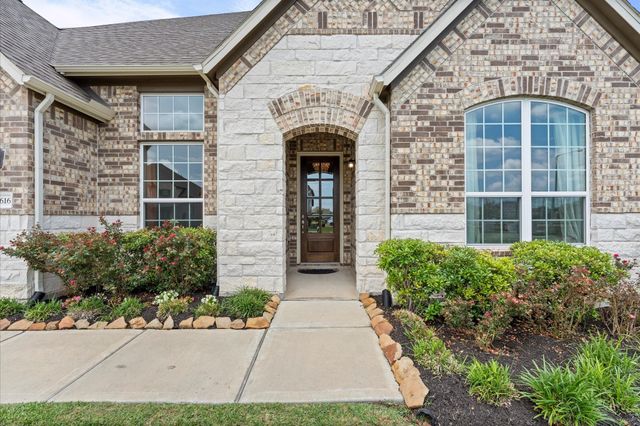 12616 Playa Cove Lane, Texas City, TX 77568