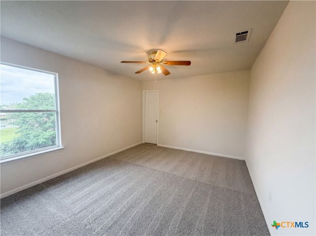 118 W Running Wolf Trail, Harker Heights, TX 76548