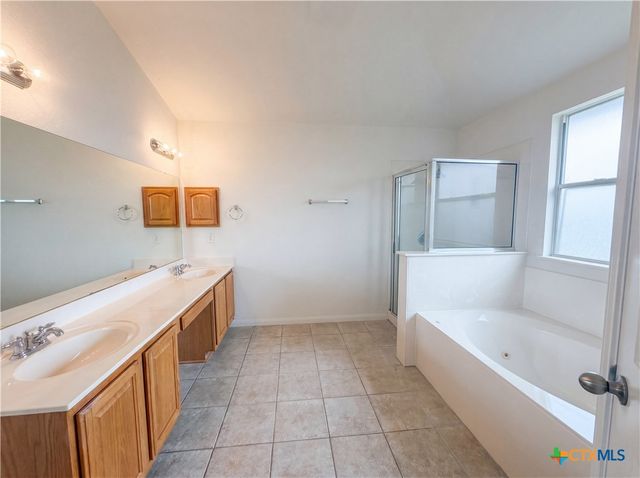 118 W Running Wolf Trail, Harker Heights, TX 76548