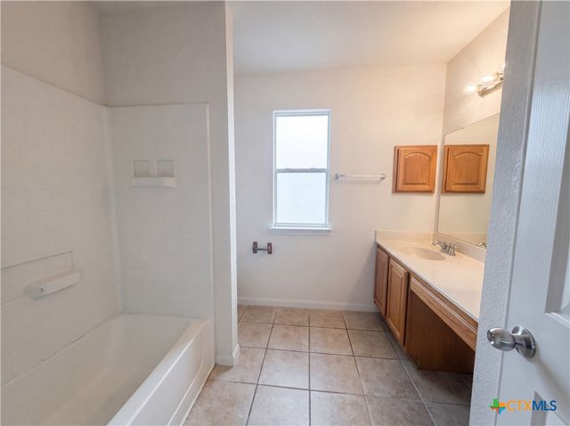 118 W Running Wolf Trail, Harker Heights, TX 76548