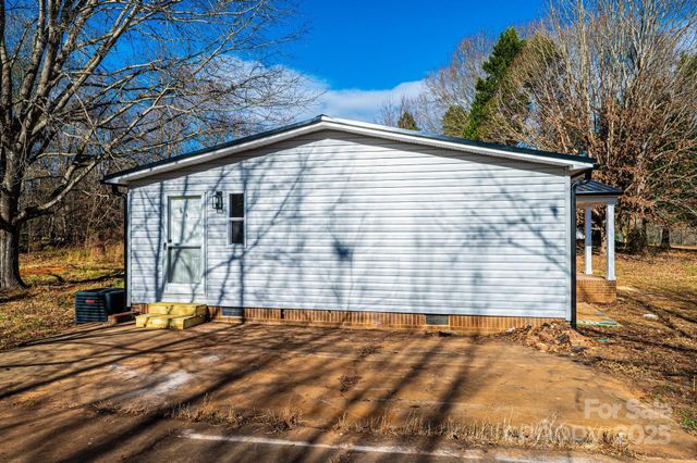 162 Riverview Acres Lane, Taylorsville, NC 28681