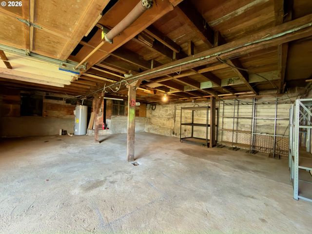 861 FIR Ave, Coos Bay, OR 97420