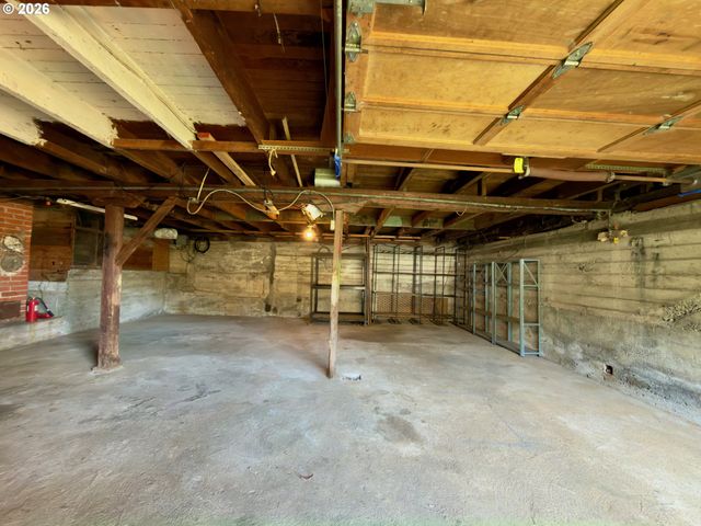 861 FIR Ave, Coos Bay, OR 97420