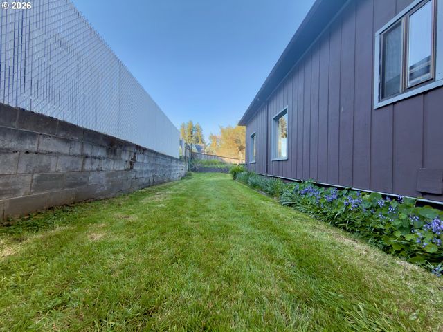 861 FIR Ave, Coos Bay, OR 97420