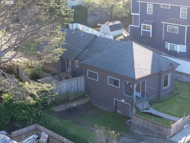 861 FIR Ave, Coos Bay, OR 97420