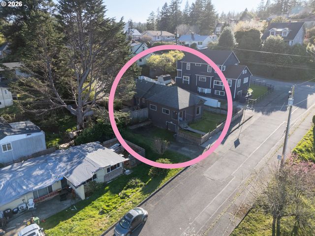 861 FIR Ave, Coos Bay, OR 97420