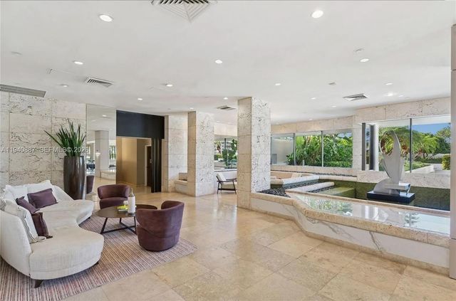 1000 W Island Blvd 2806, Aventura, FL 33160