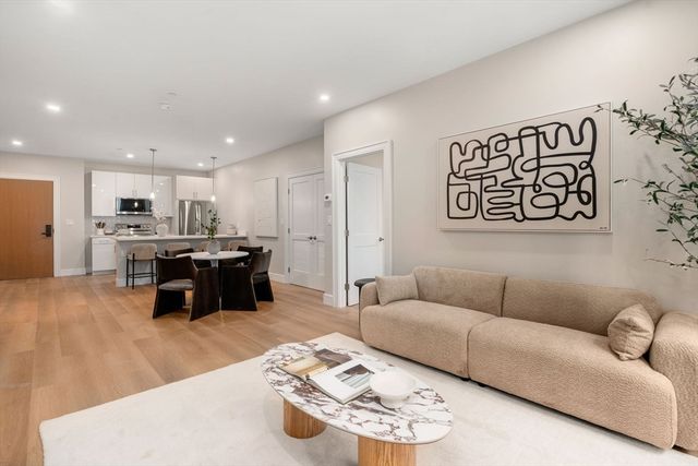40 Soldiers Field Place 507, Boston, MA 02135