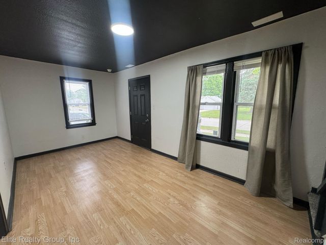 5990 Janet Street, Taylor, MI 48180