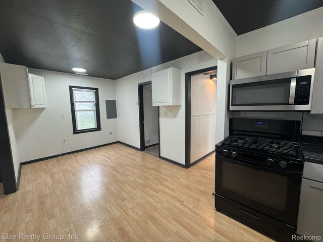 5990 Janet Street, Taylor, MI 48180