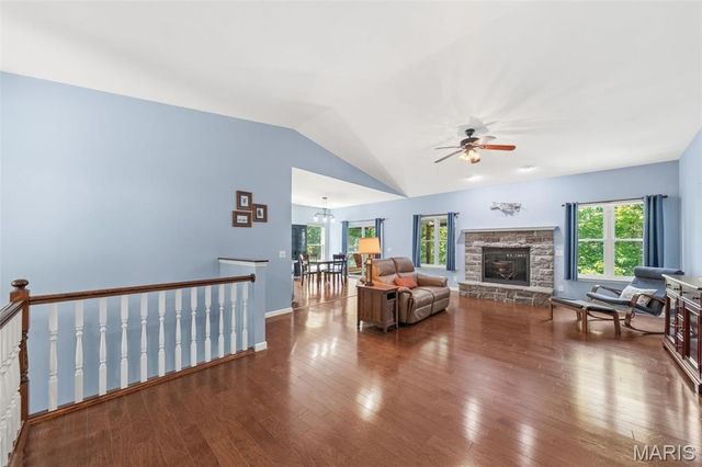 564 Marina Drive, Marthasville, MO 63357