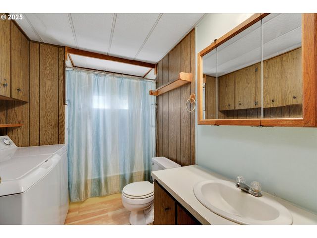 27200 S HIGHWAY 211, Estacada, OR 97023