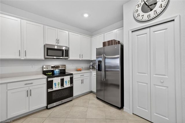 2323 Dragonfruit WAY, Naples, FL 34120