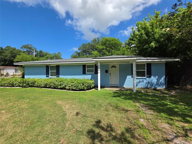 305 Miles Road A, Bacliff, TX 77518