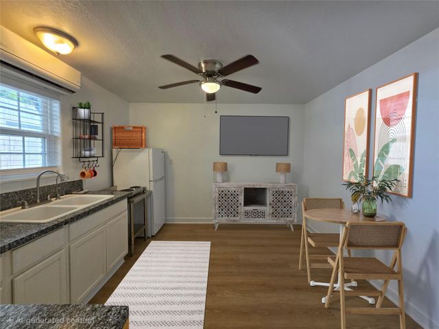 305 Miles Road A, Bacliff, TX 77518