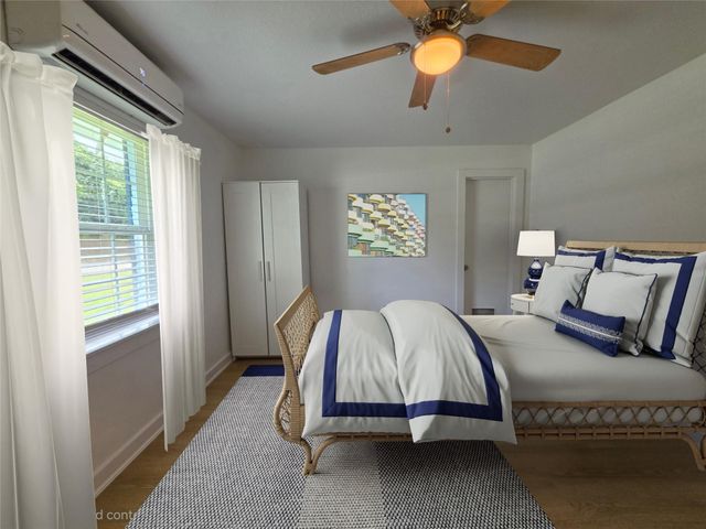 305 Miles Road A, Bacliff, TX 77518