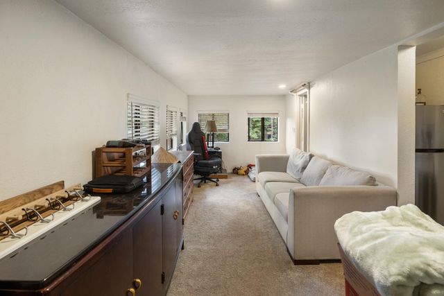 10928 Barnes Drive, Truckee, CA 96161