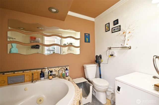 6539 40th Avenue NE, Seattle, WA 98115