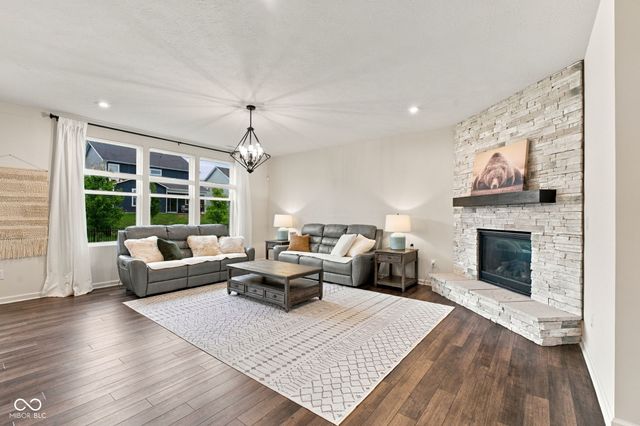 5316 Rothbury Road, Noblesville, IN 46062