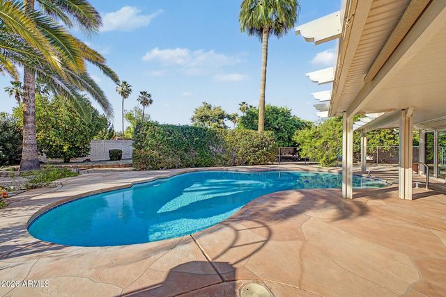 18420 N 94TH Avenue, Sun City, AZ 85373