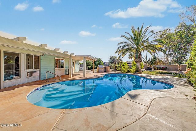 18420 N 94TH Avenue, Sun City, AZ 85373