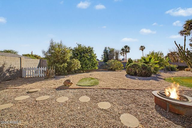 18420 N 94TH Avenue, Sun City, AZ 85373