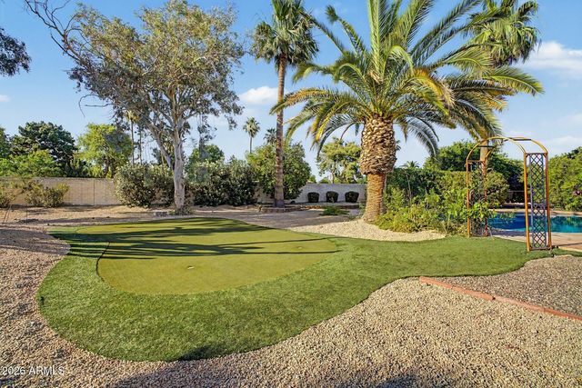18420 N 94TH Avenue, Sun City, AZ 85373