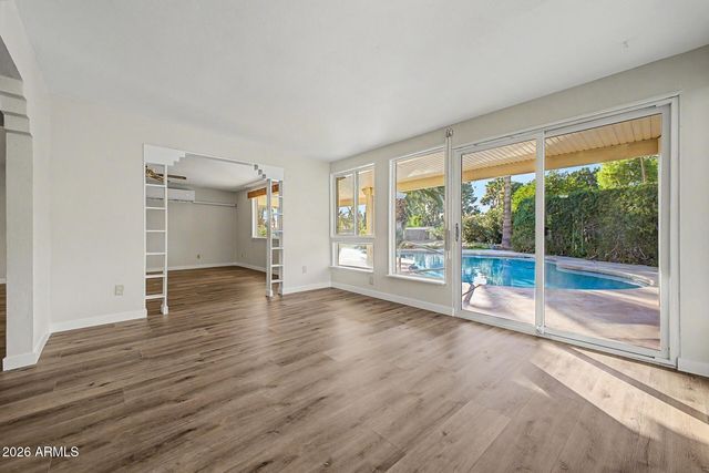 18420 N 94TH Avenue, Sun City, AZ 85373