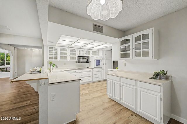 18420 N 94TH Avenue, Sun City, AZ 85373