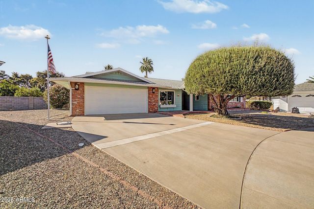 18420 N 94TH Avenue, Sun City, AZ 85373