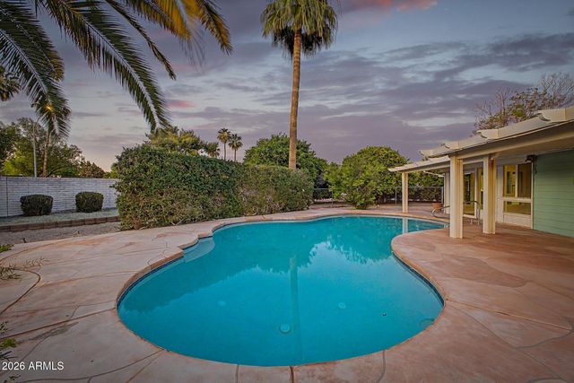 18420 N 94TH Avenue, Sun City, AZ 85373