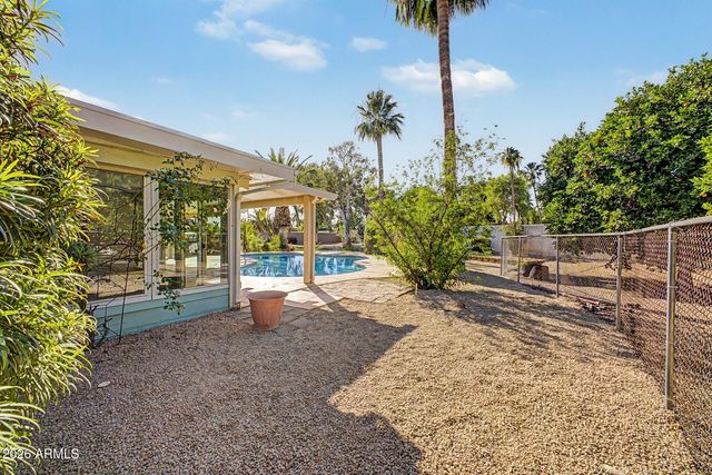 18420 N 94TH Avenue, Sun City, AZ 85373