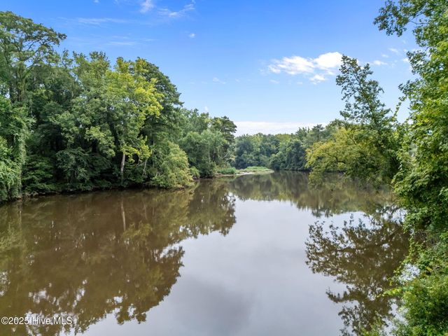 9140 Fallen Pear Lane NE, Leland, NC 28451