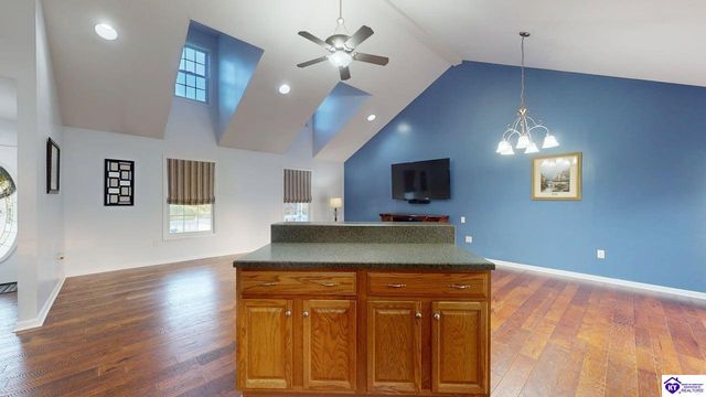 35 Majestic Way, Cecilia, KY 42724