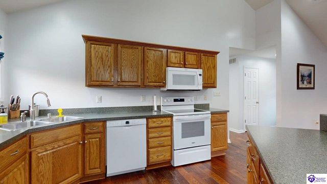 35 Majestic Way, Cecilia, KY 42724