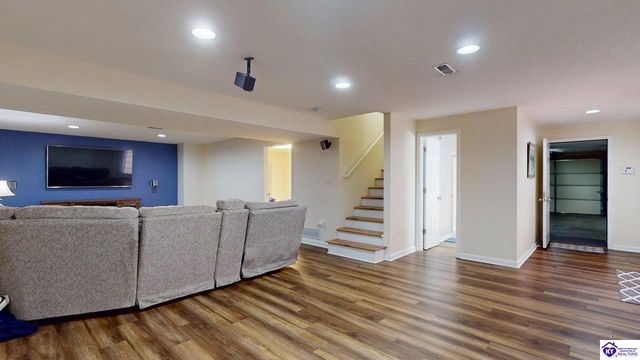 35 Majestic Way, Cecilia, KY 42724