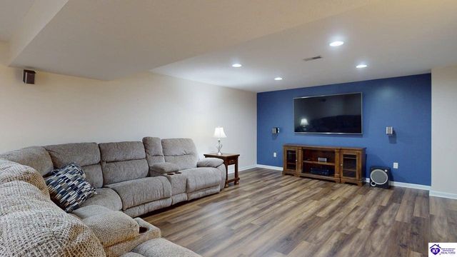 35 Majestic Way, Cecilia, KY 42724